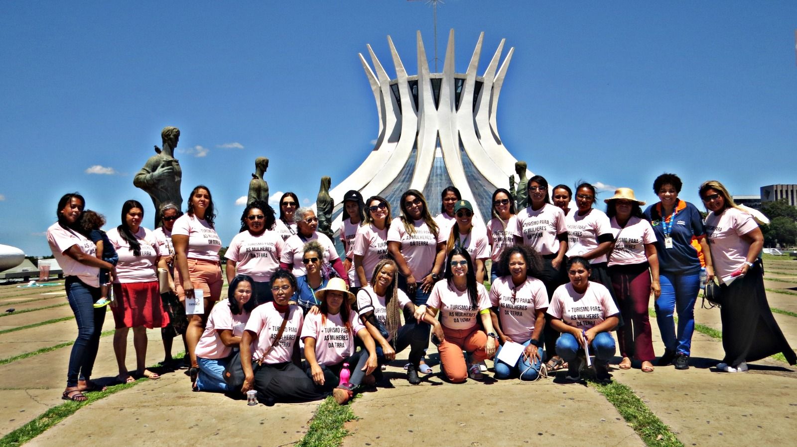 MULHERES DA TERRA: CONAFER e GDF inauguram programa +Turismo com 30 agricultoras de Brazlândia