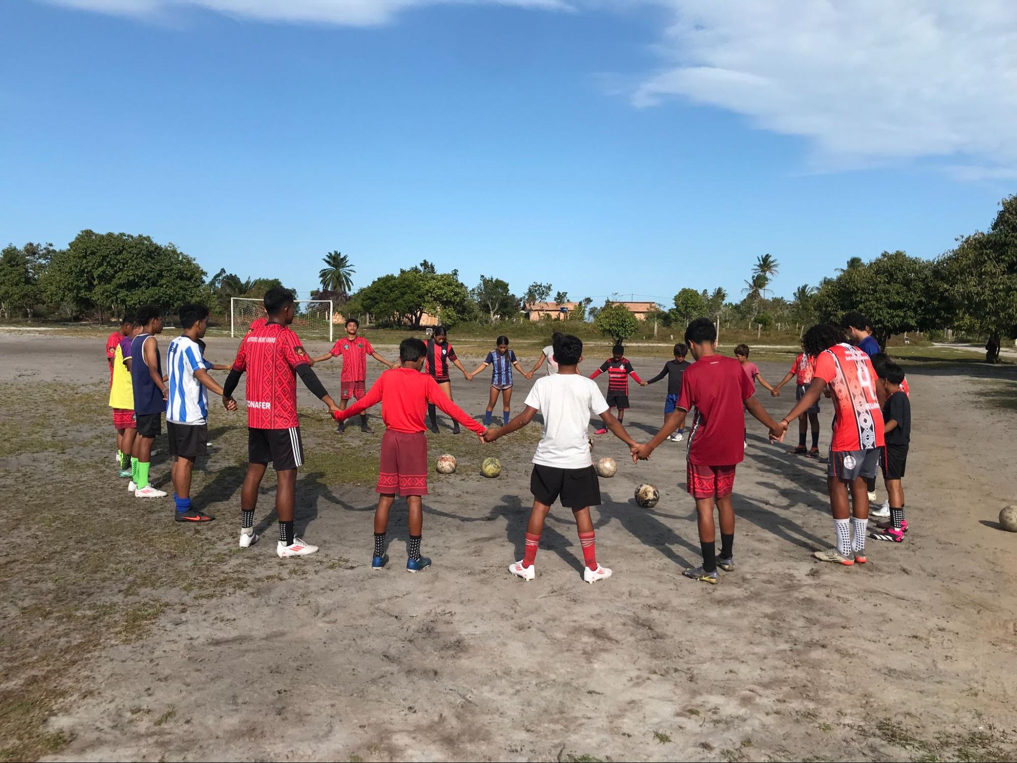 CULTURA E TRADIÇÃO: CONAFER promove cantos, esporte e teatro em aldeias da Bahia e MG